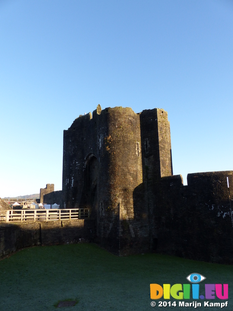 FZ010617 Gatehouse at Caerphilly castle